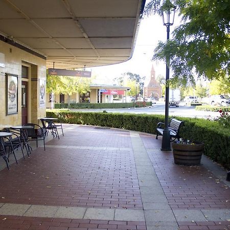 Court House Hotel Boorowa Exterior photo